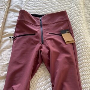 The North Face Womens Amry Softshell Snow/Ski pants.